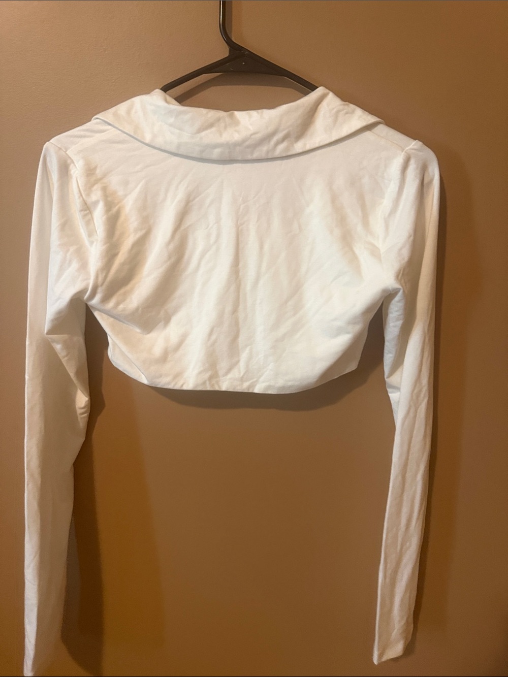 Naked wardrobe white collared long sleeve crop top. - Picture 4 of 4